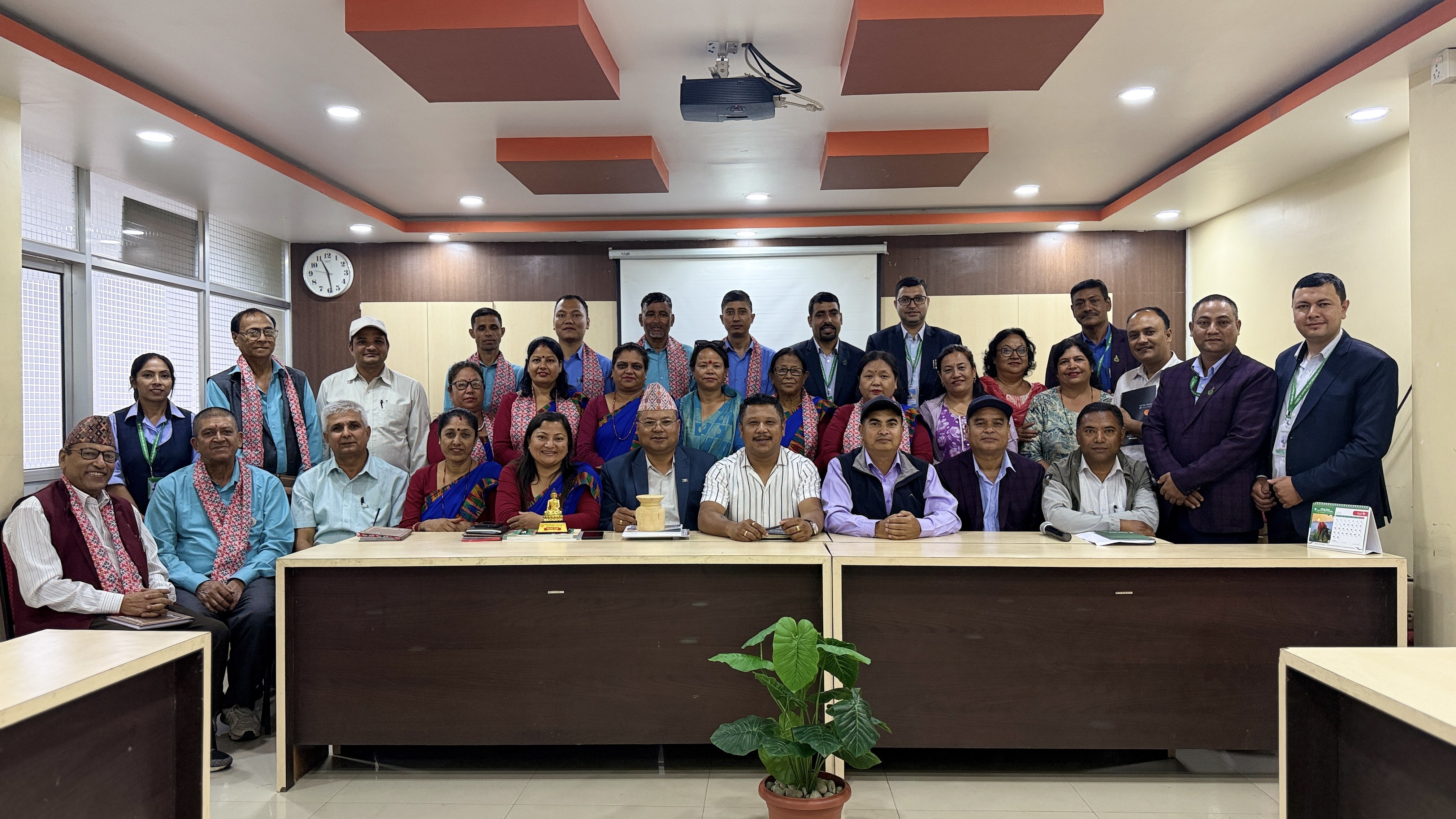 ललितपुर र मकवानपुर वचत संघ लि.बीच समसमायिक विषयहरुमा अन्तरक्रिया र छलफल कार्यक्रम